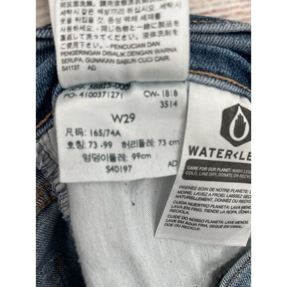 Levi's‎ 724 Distressed High Rise Straight Jeans Women's Size 29 Blue Medium Wash - Picture 14 of 14